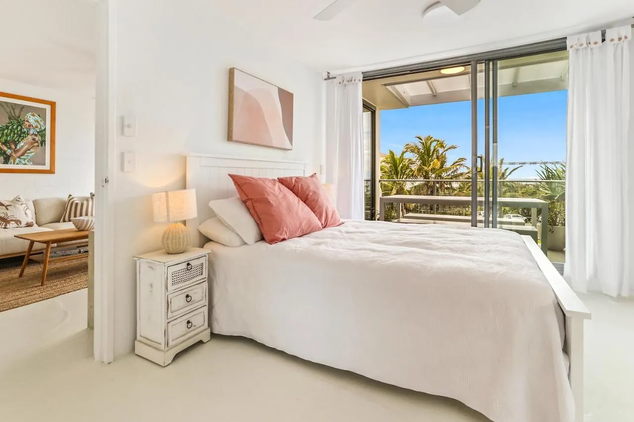 Chic Seaside Penthouse, Sunrise Beach Apartamento