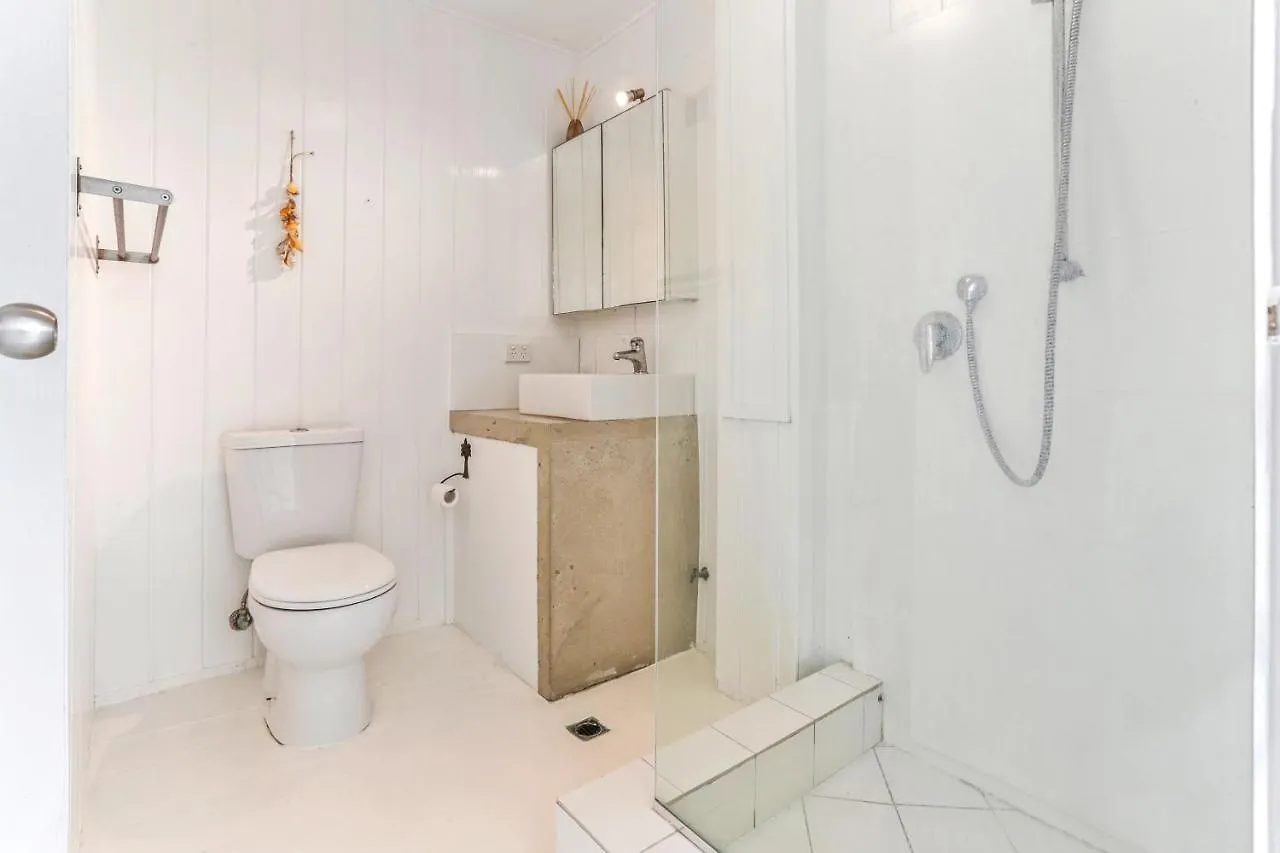 Chic Seaside Penthouse, Sunrise Beach Apartamento